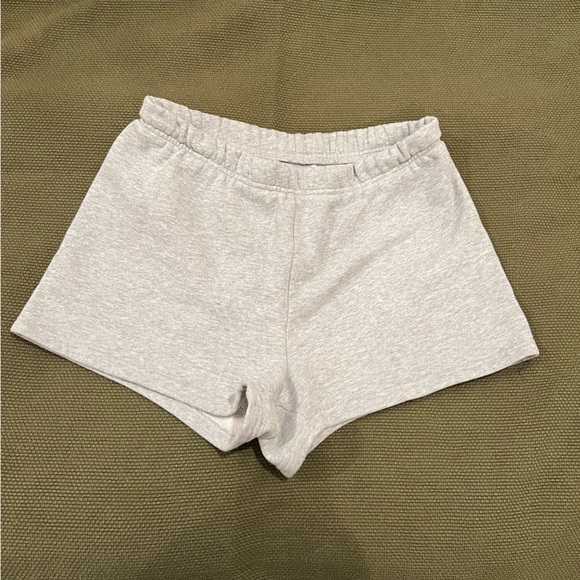 Aritzia Cozy Fleece Sweatshort - Picture 3 of 5